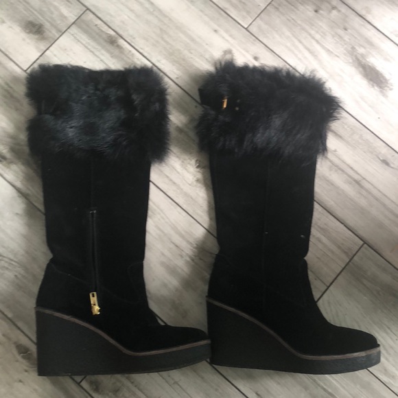 UGG Shoes - UGGs size9